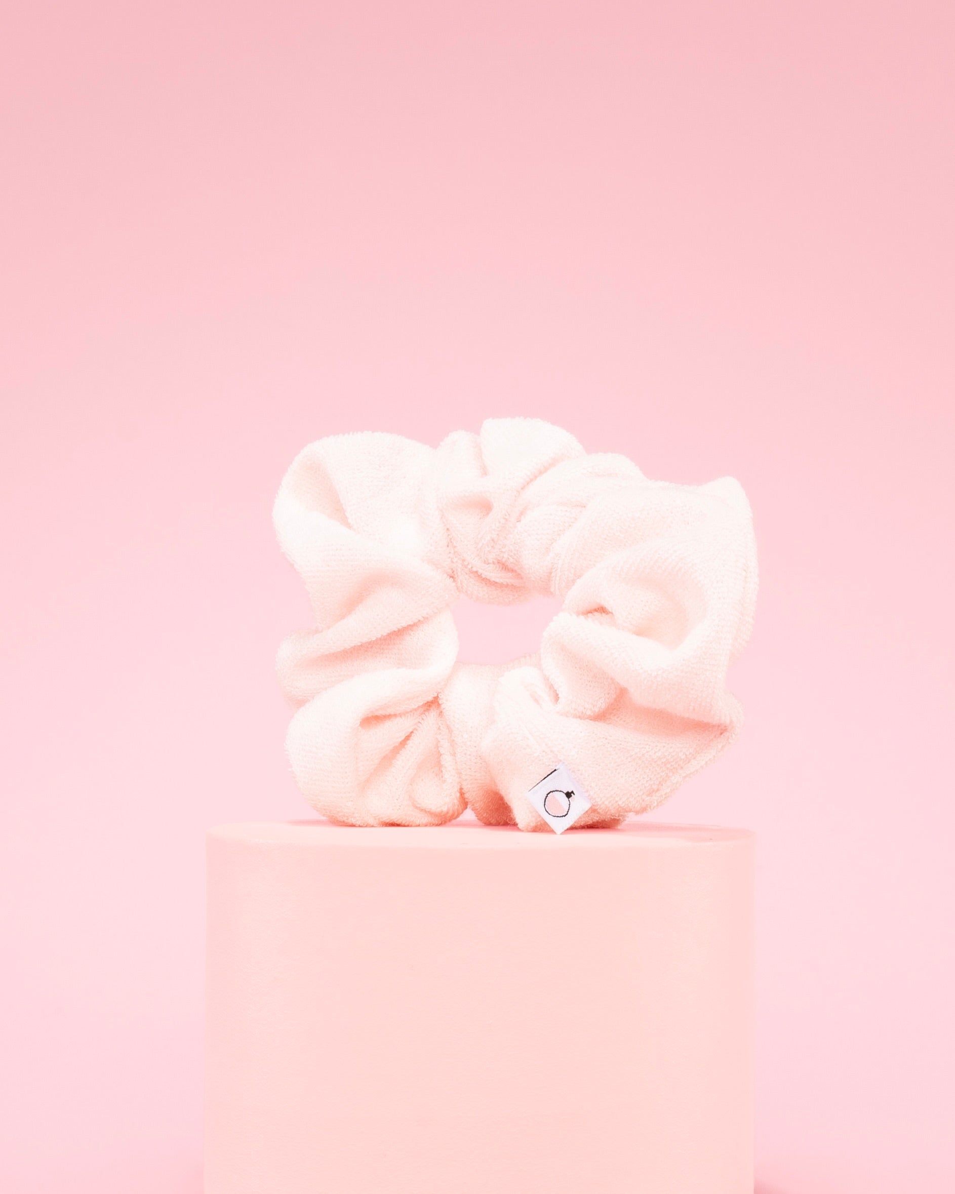 The GLOWiD Scrunchie